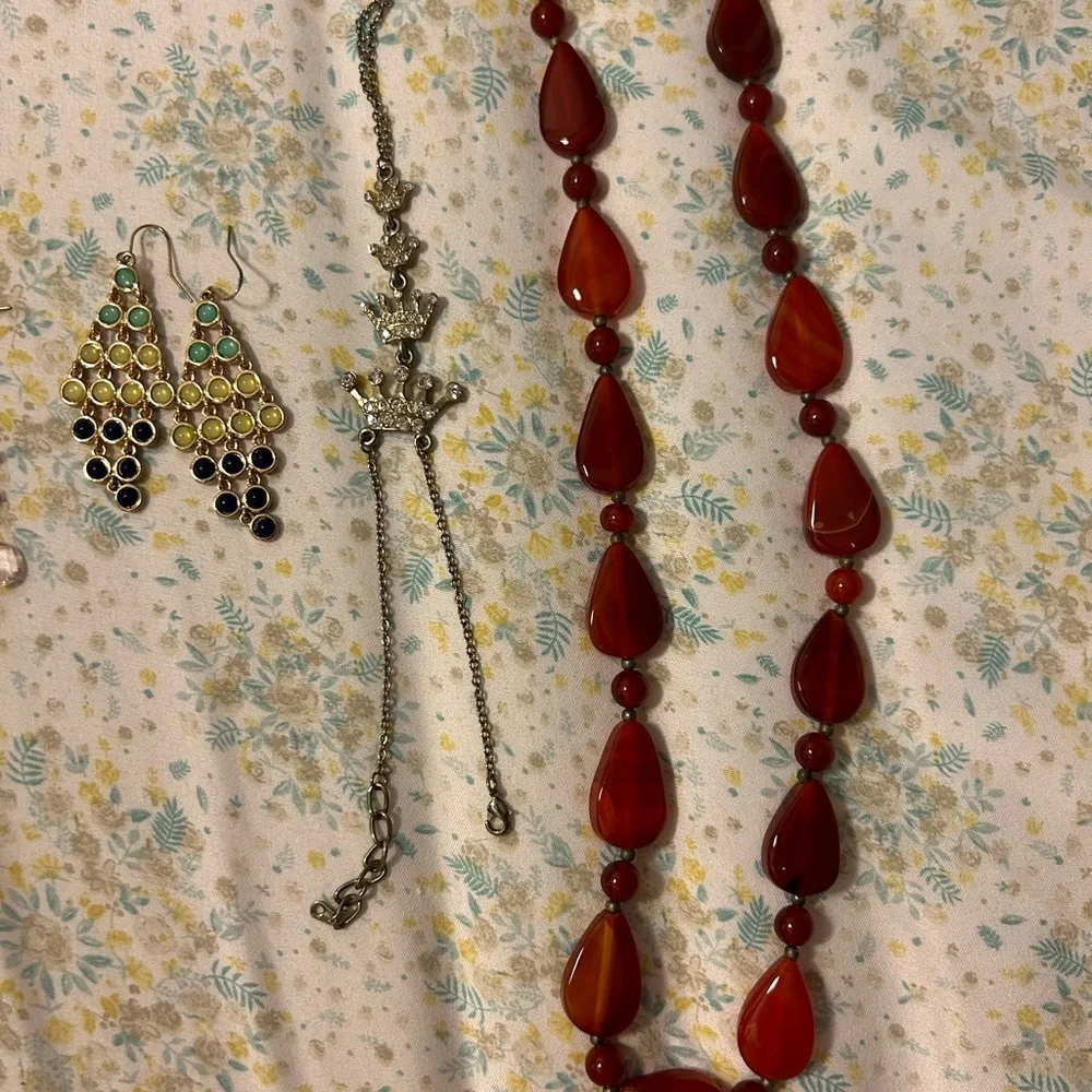 Jewelry bundle - Picture 3 of 5